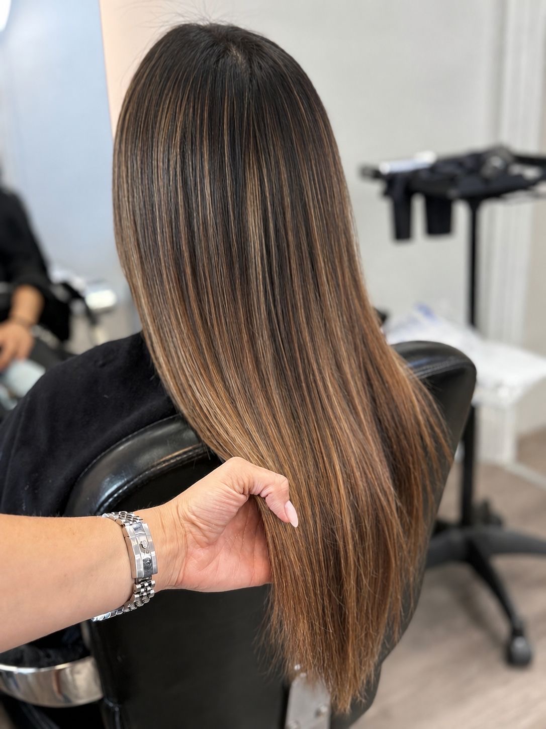 Balayage brun lissé brillance